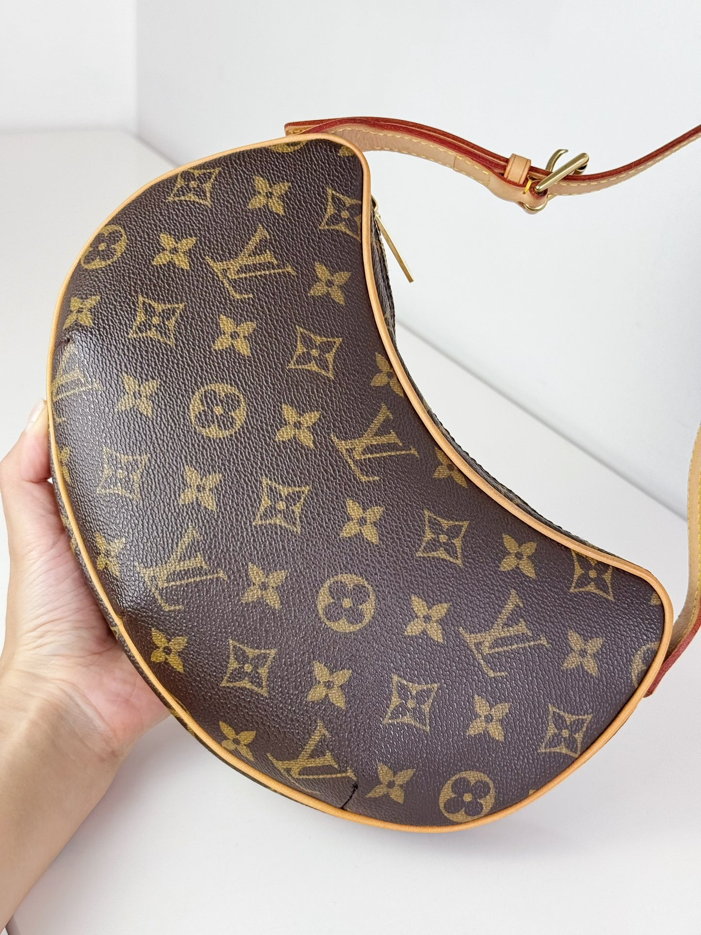 Louis Vuitton Vintage Croissant PM Shoulder Bag