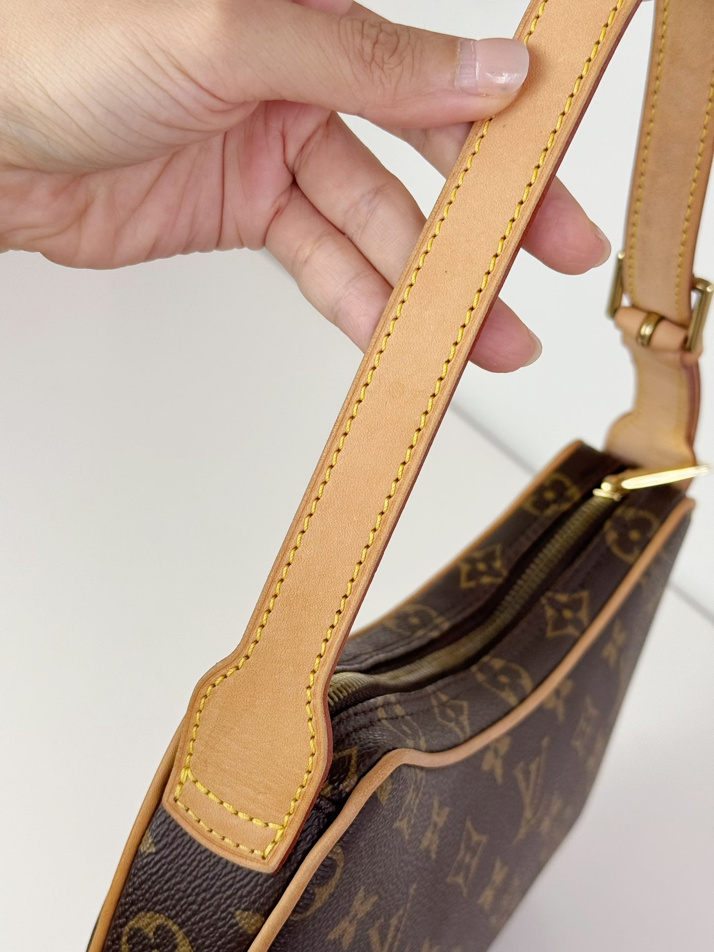 Louis Vuitton Vintage Croissant PM Shoulder Bag