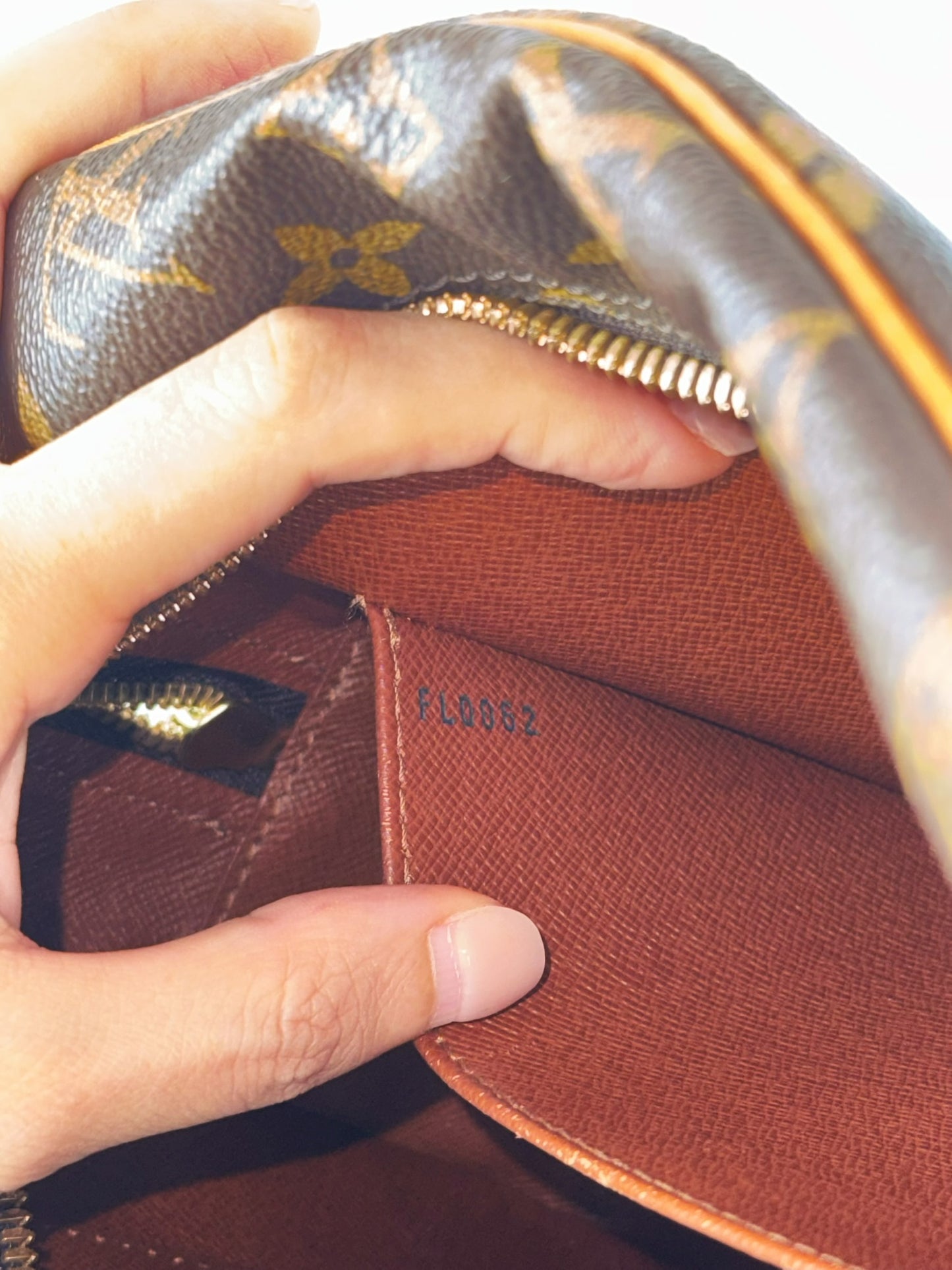 Louis Vuitton Vintage Cite MM Shoulder Bag