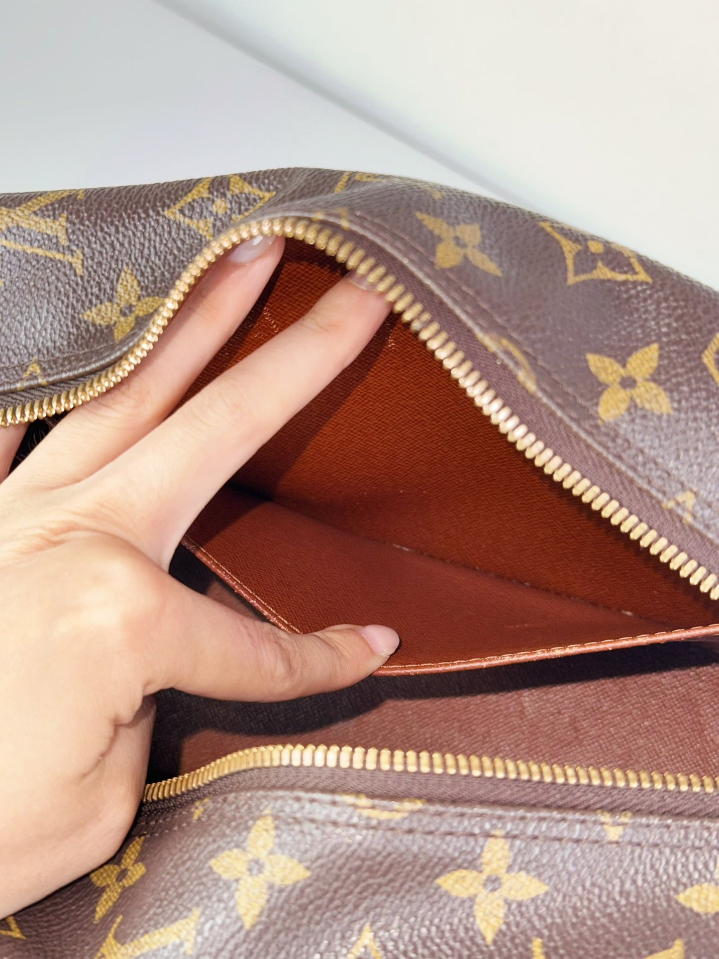 Louis Vuitton Vintage Cite MM Shoulder Bag