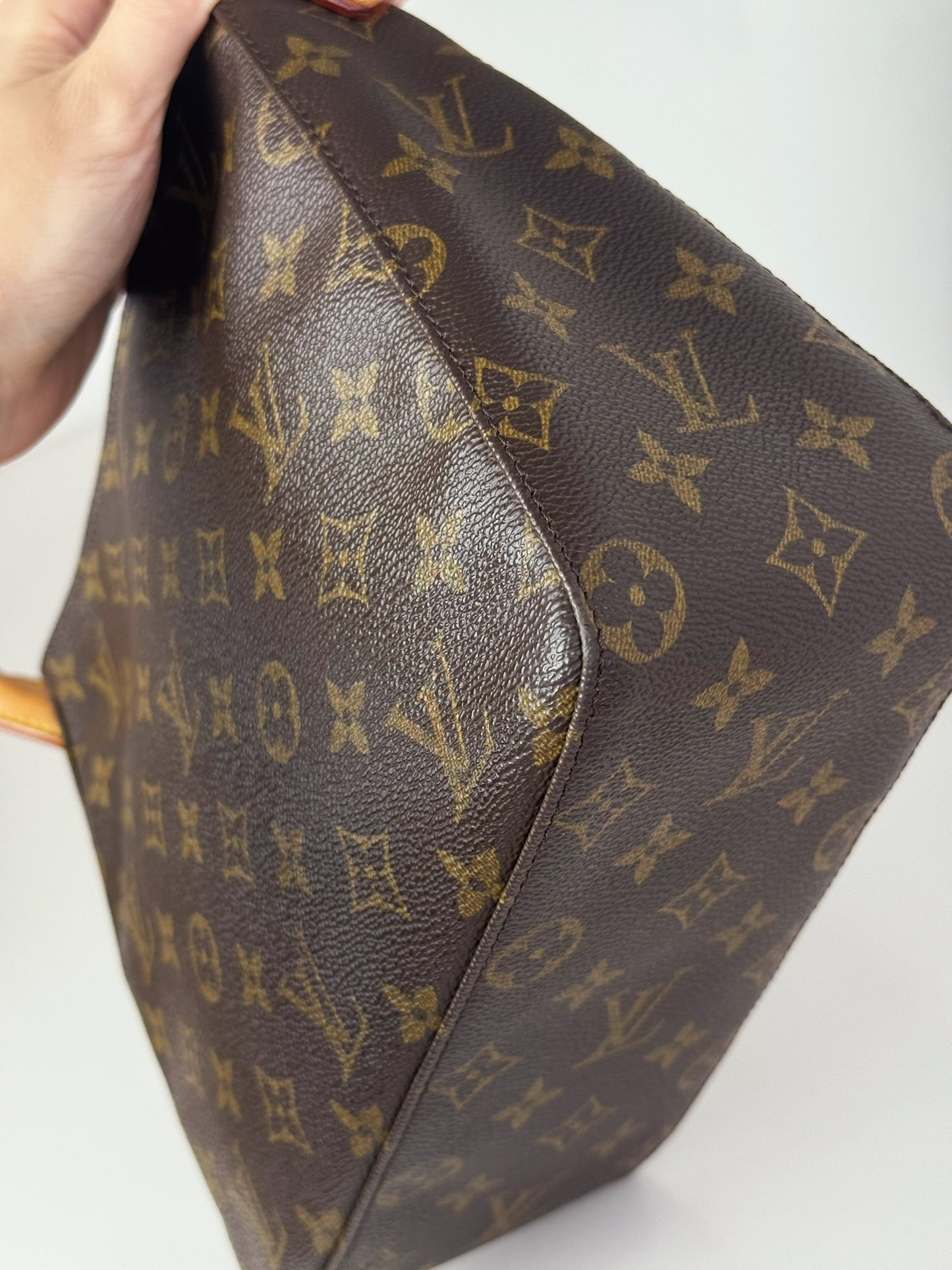 Louis Vuitton Vintage Looping MM Shoulder Bag