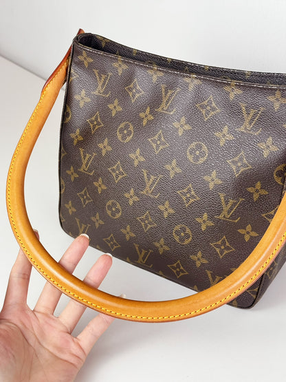 Louis Vuitton Vintage Looping MM Shoulder Bag