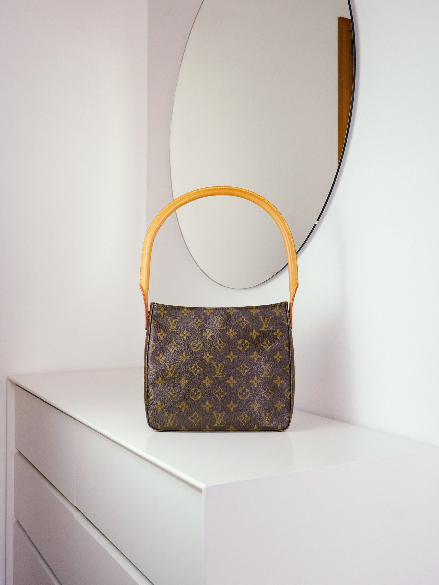 Louis Vuitton Vintage Looping MM Shoulder Bag