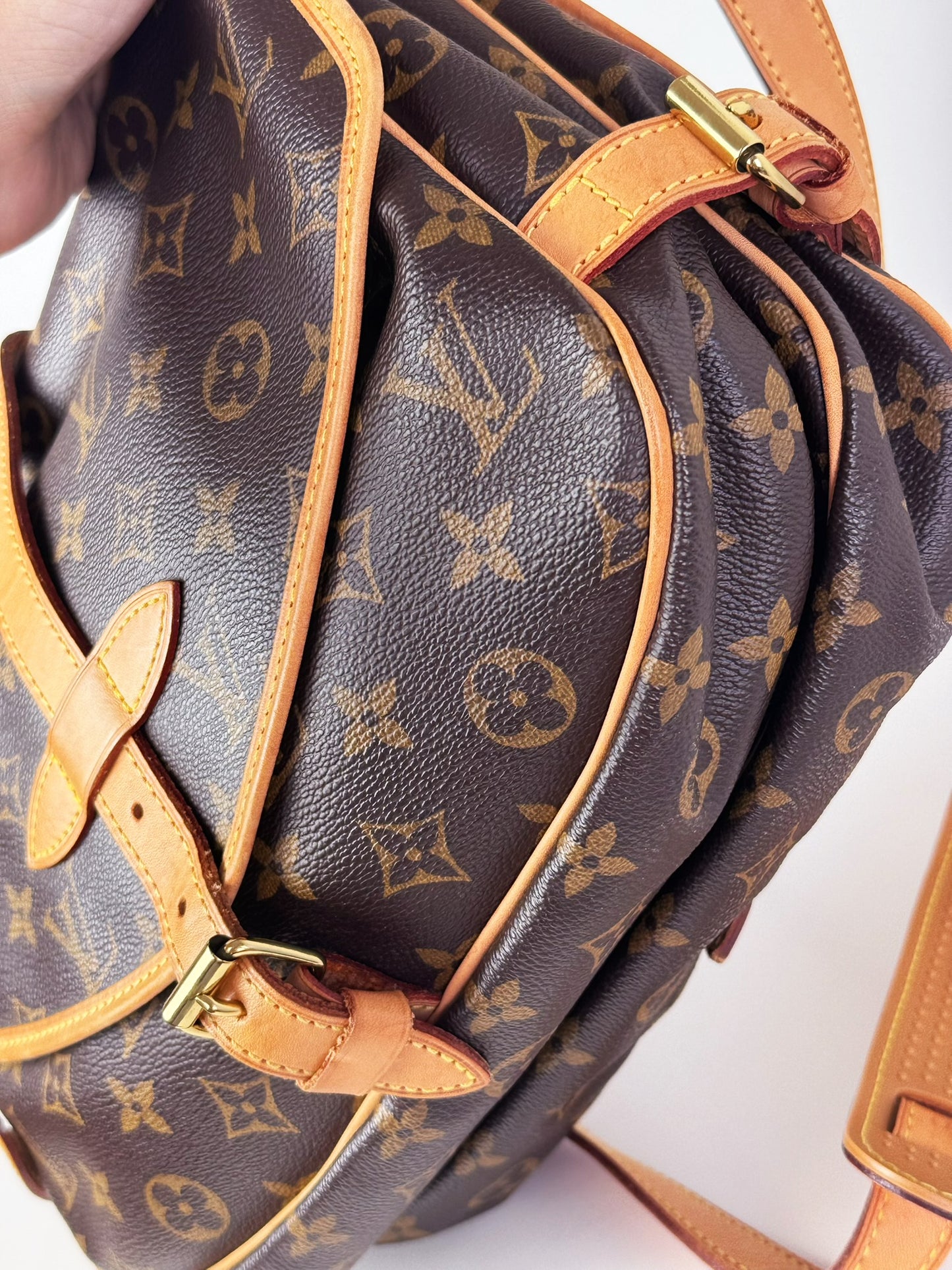 Louis Vuitton Vintage Saumur 30 Shoulder Crossbody Bag