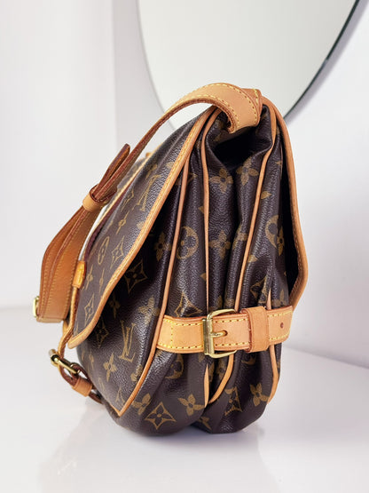 Louis Vuitton Vintage Saumur 30 Shoulder Crossbody Bag