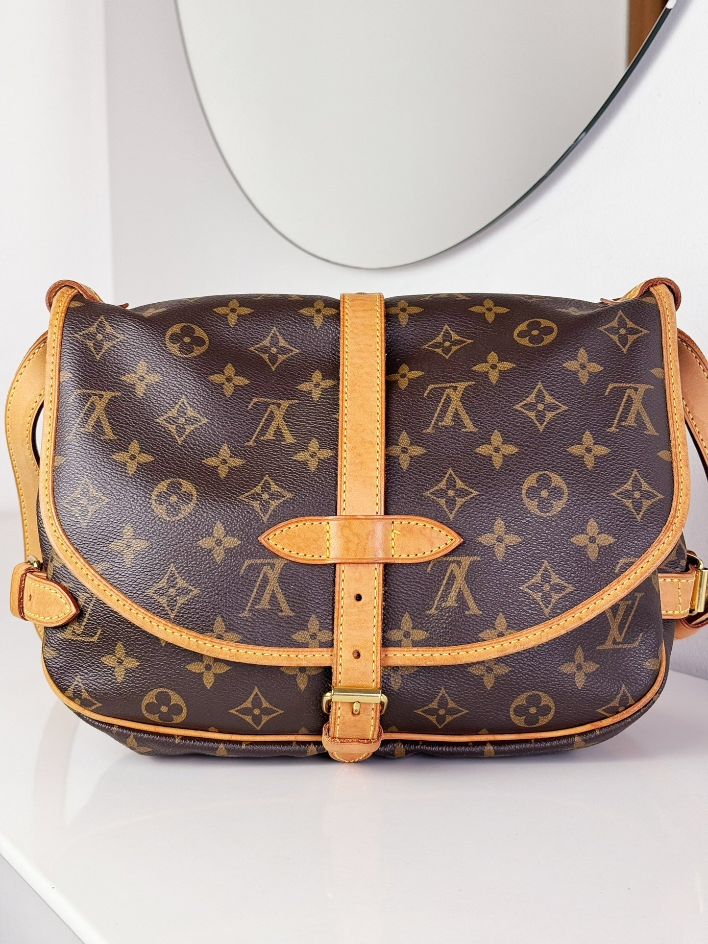 Louis Vuitton Vintage Saumur 30 Shoulder Crossbody Bag
