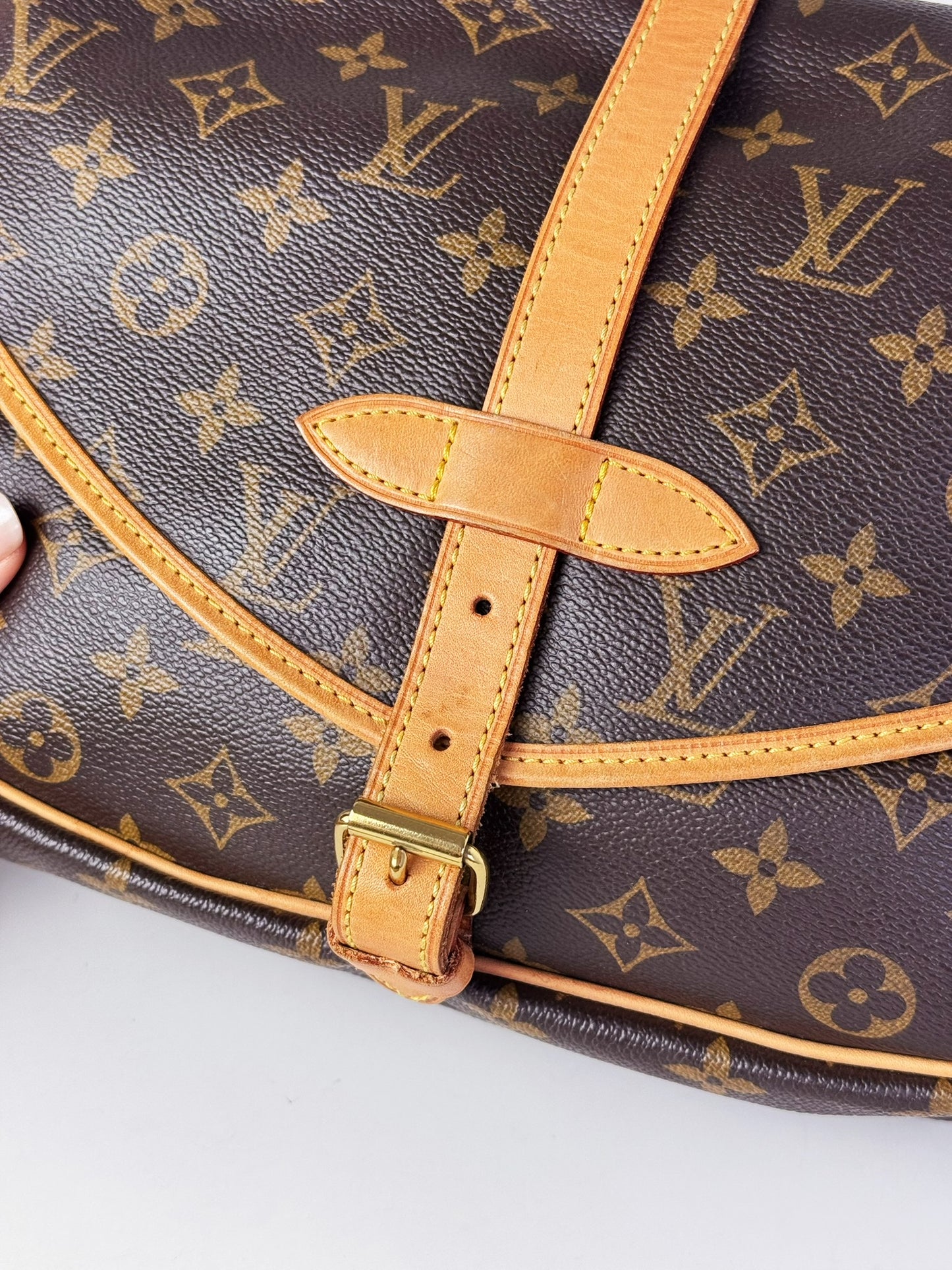 Louis Vuitton Vintage Saumur 30 Shoulder Crossbody Bag