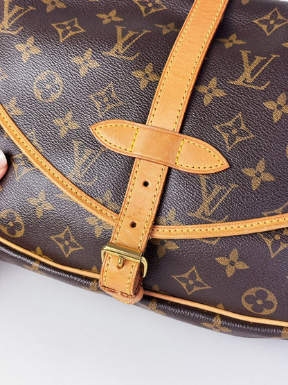 Louis Vuitton Vintage Saumur 30 Shoulder Crossbody Bag