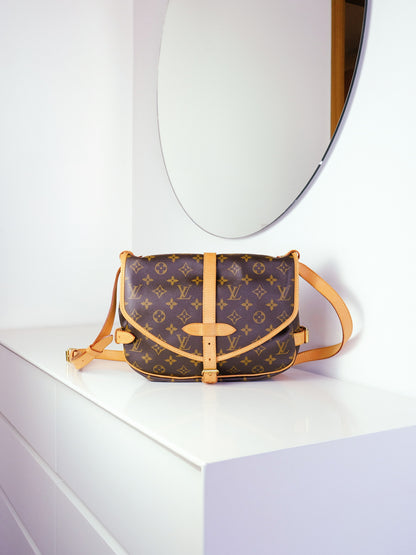 Louis Vuitton Vintage Saumur 30 Shoulder Crossbody Bag