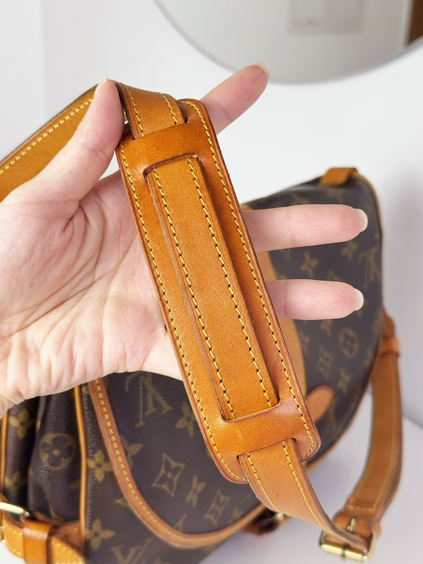Louis Vuitton Vintage Saumur 30 Shoulder Crossbody Bag