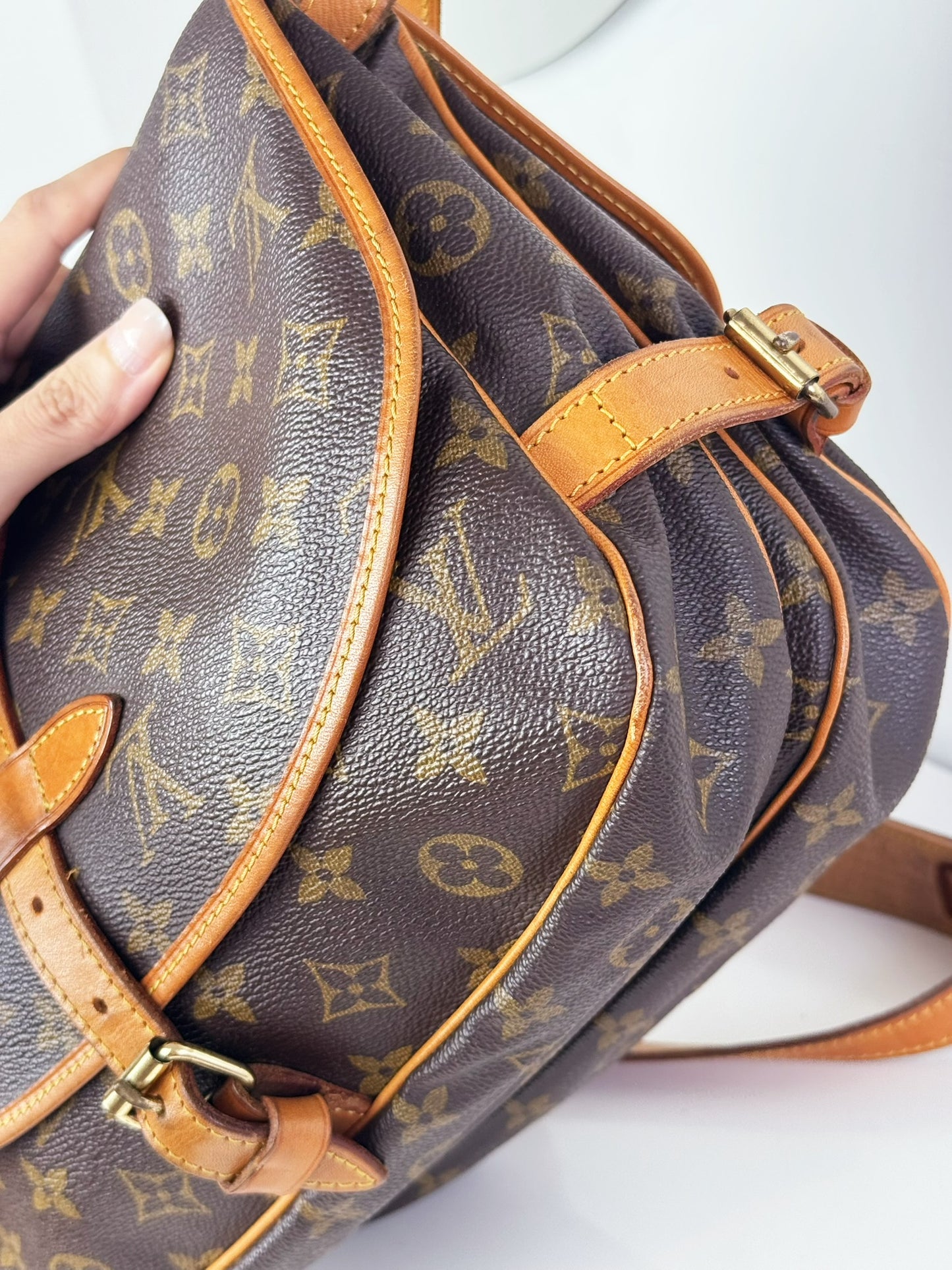 Louis Vuitton Vintage Saumur 30 Shoulder Crossbody Bag