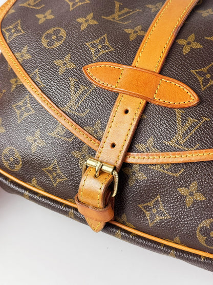 Louis Vuitton Vintage Saumur 30 Shoulder Crossbody Bag