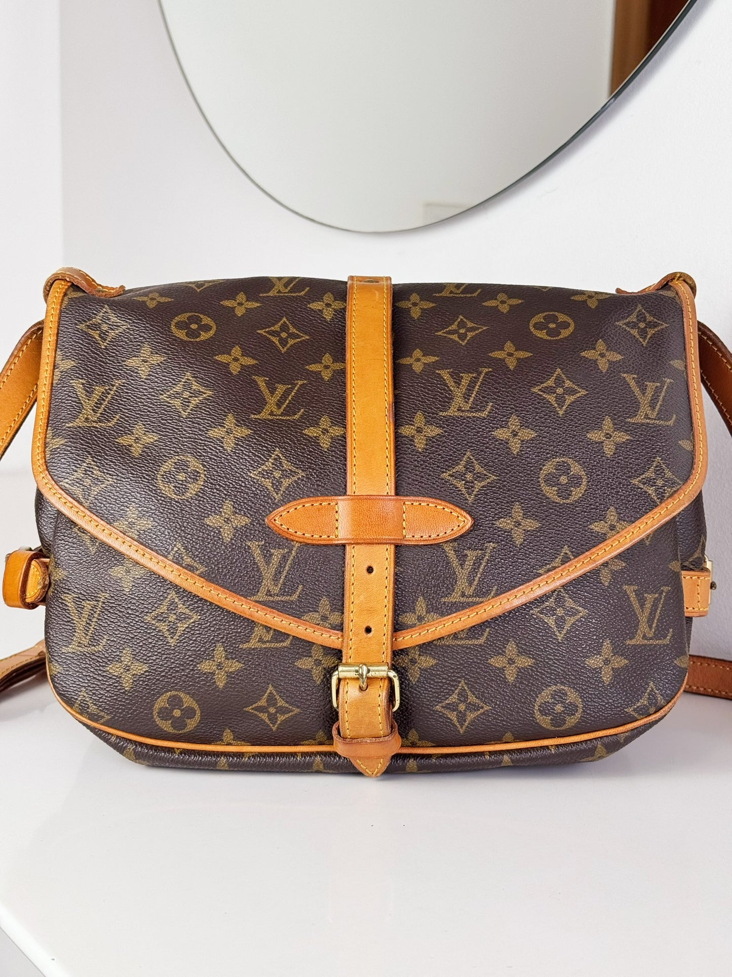 Louis Vuitton Vintage Saumur 30 Shoulder Crossbody Bag
