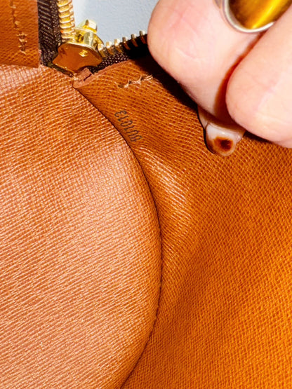 Louis Vuitton Vintage Papillon 26 Handbag Crossbody Bag