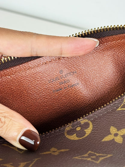Louis Vuitton Vintage Papillon 26 Handbag Crossbody Bag