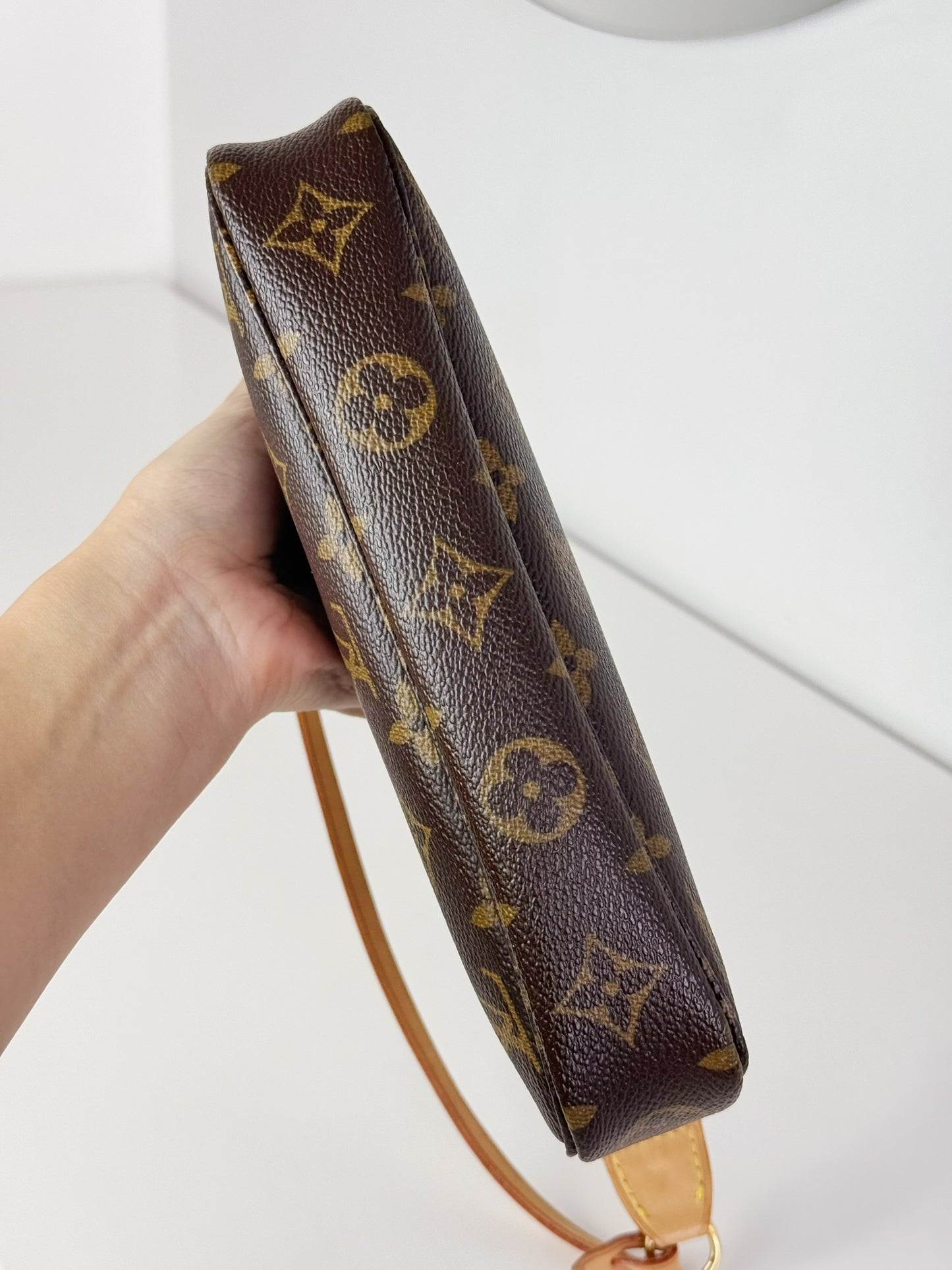 Louis Vuitton Vintage Pochette Accessoires Shoulder Crossbody Bag