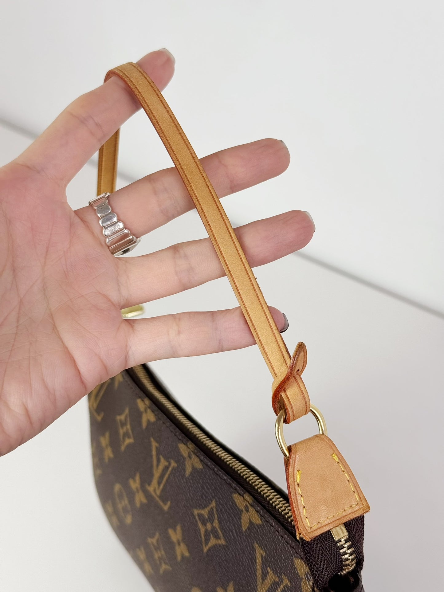 Louis Vuitton Vintage Pochette Accessoires Shoulder Crossbody Bag