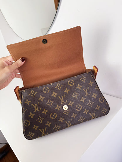 Louis Vuitton Vintage Mini Looping Shoulder Bag