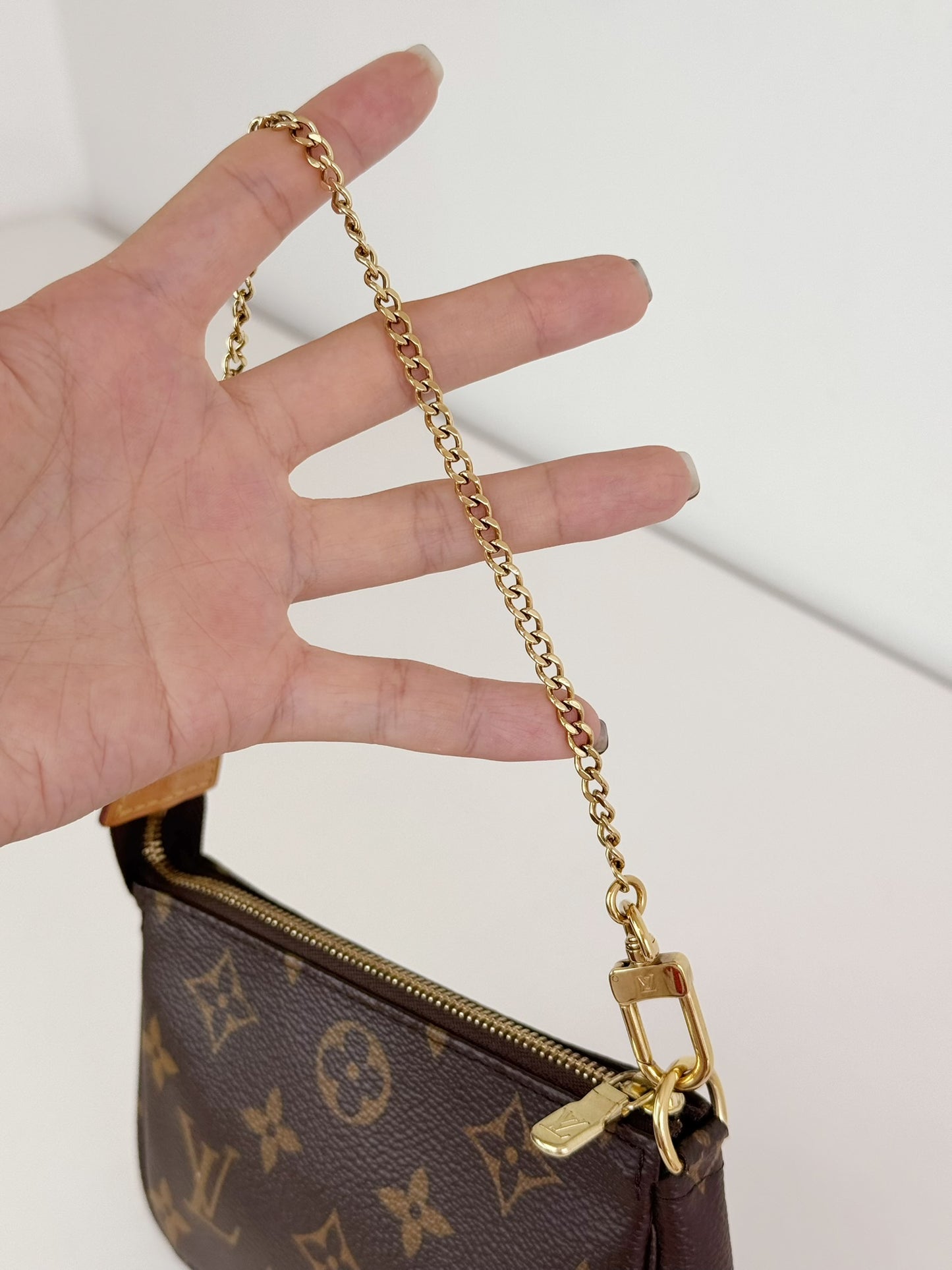 Louis Vuitton Vintage Mini Pochette Accessoires Shoulder Crossbody Bag