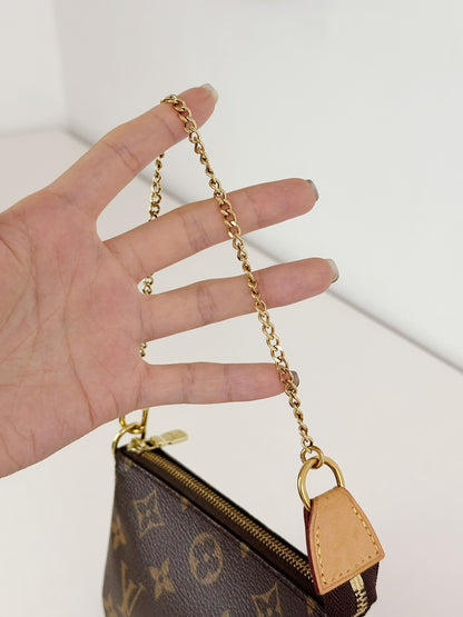 Louis Vuitton Vintage Mini Pochette Accessoires Shoulder Crossbody Bag