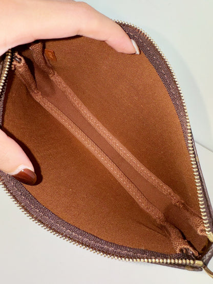 Louis Vuitton Vintage Pochette Accessoires Shoulder Crossbody Bag