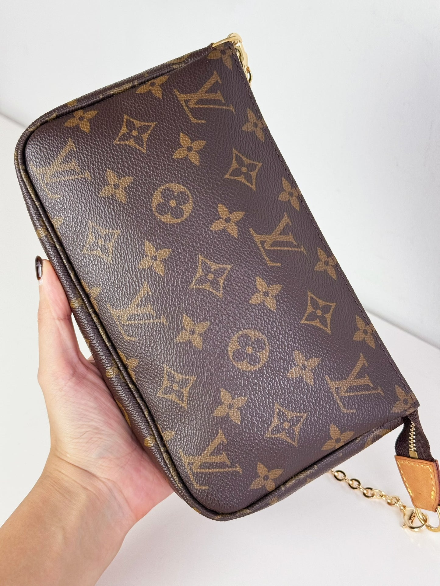 Louis Vuitton Vintage Pochette Accessoires Shoulder Crossbody Bag