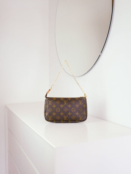 Louis Vuitton Vintage Pochette Accessoires Shoulder Crossbody Bag