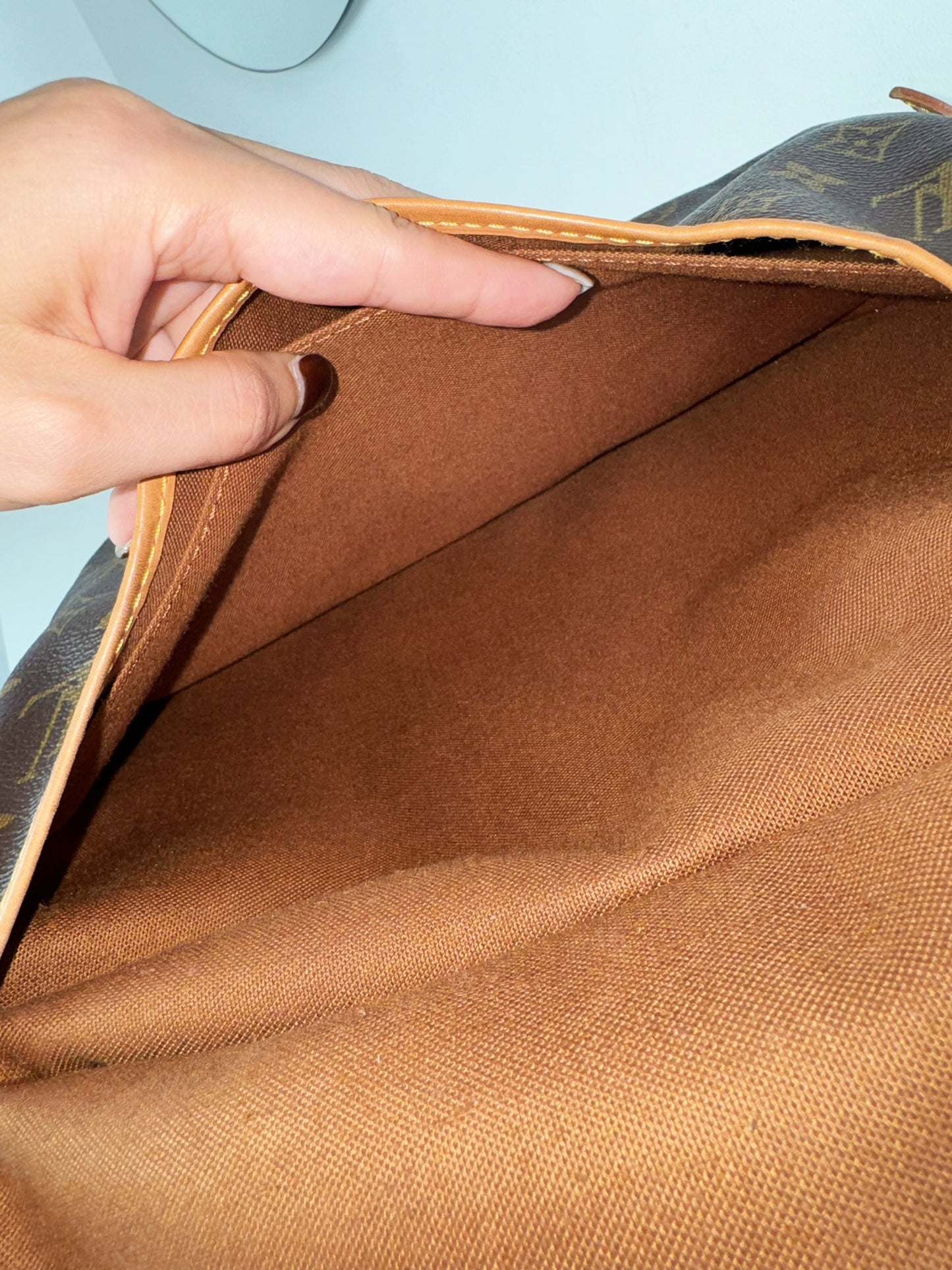 Louis Vuitton Vintage Saumur 30 Shoulder Crossbody Bag