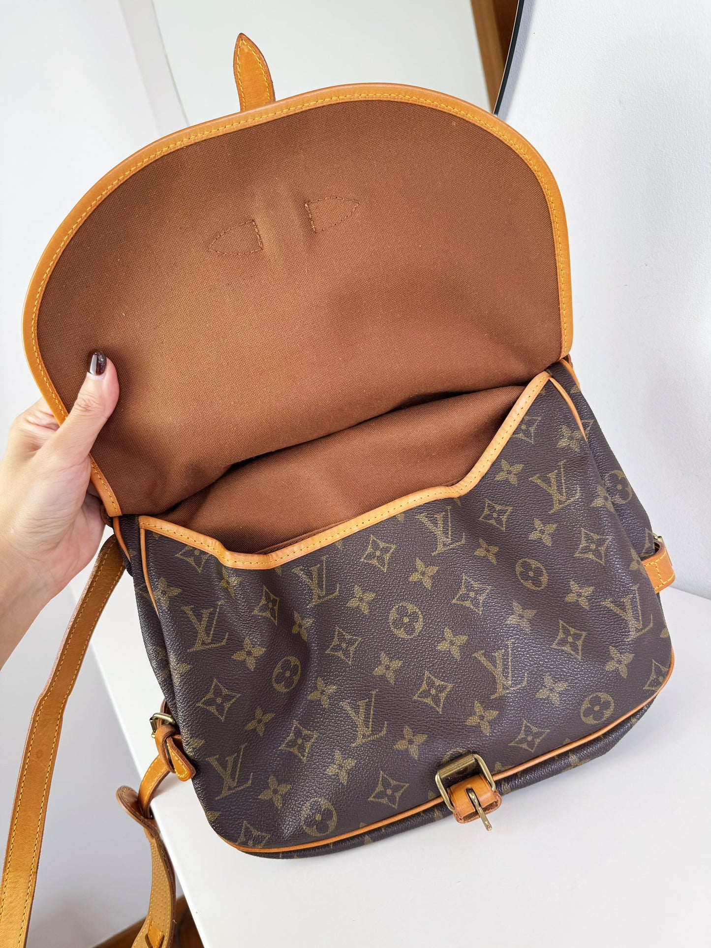 Louis Vuitton Vintage Saumur 30 Shoulder Crossbody Bag