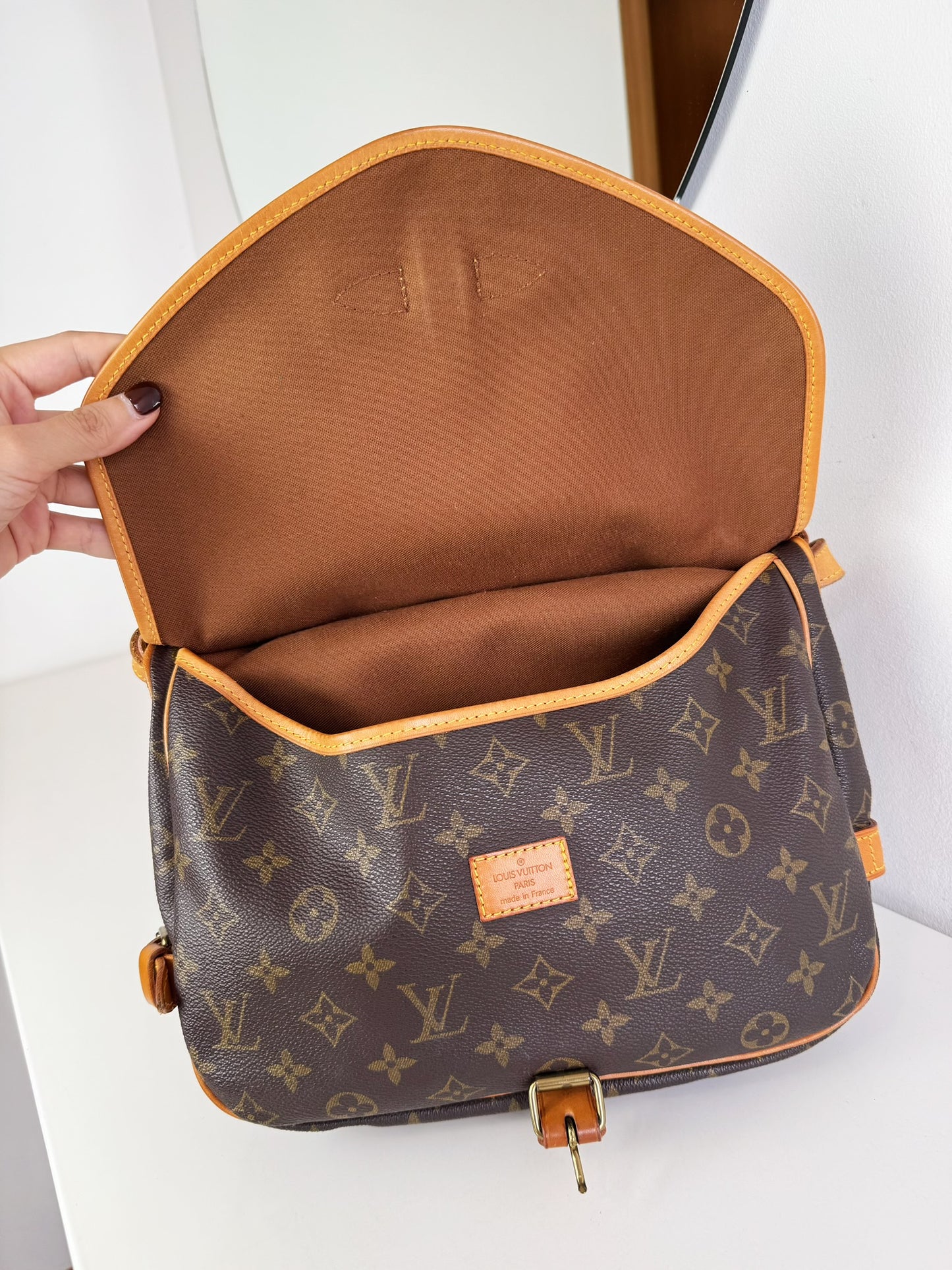 Louis Vuitton Vintage Saumur 30 Shoulder Crossbody Bag