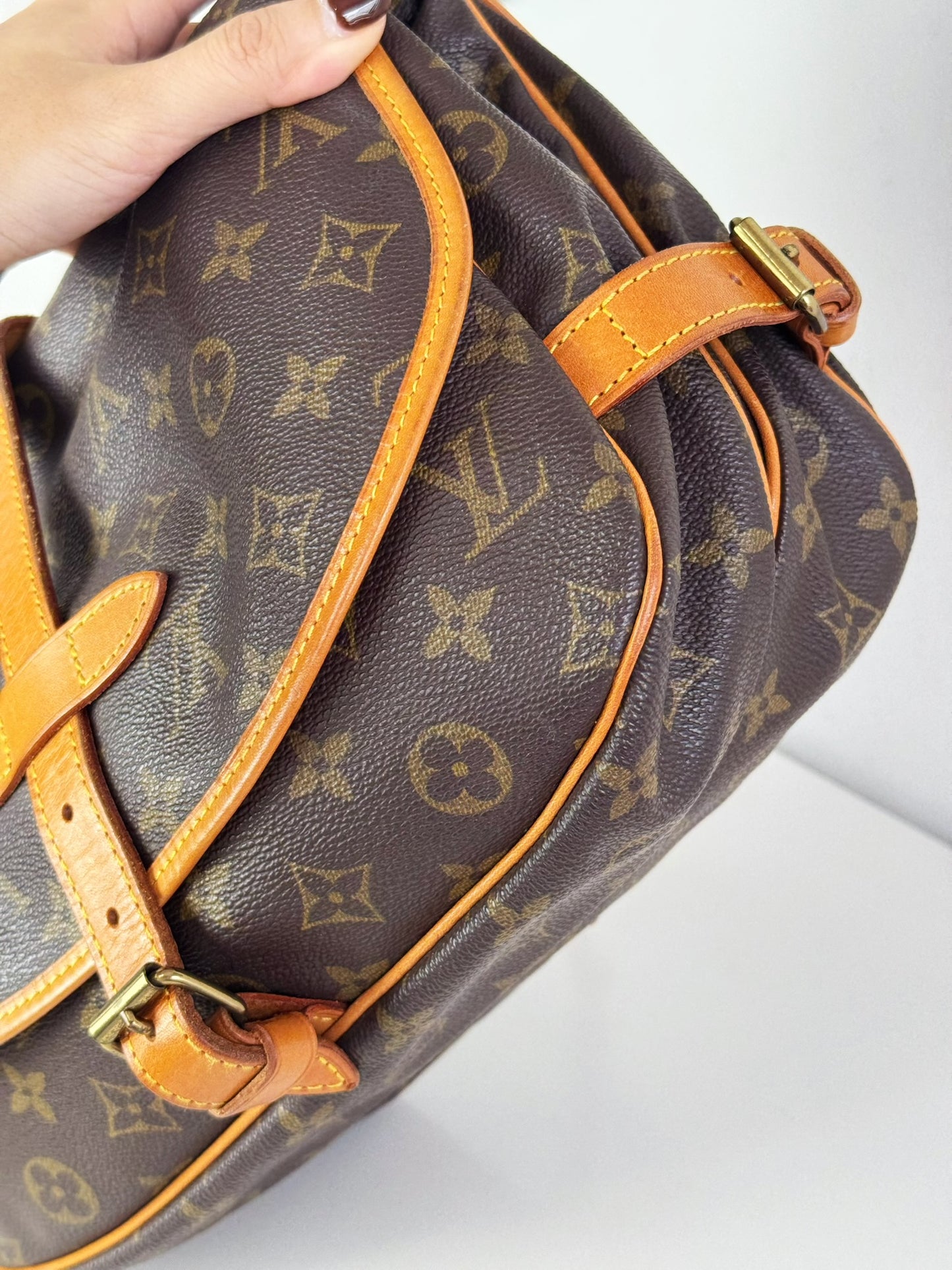 Louis Vuitton Vintage Saumur 30 Shoulder Crossbody Bag