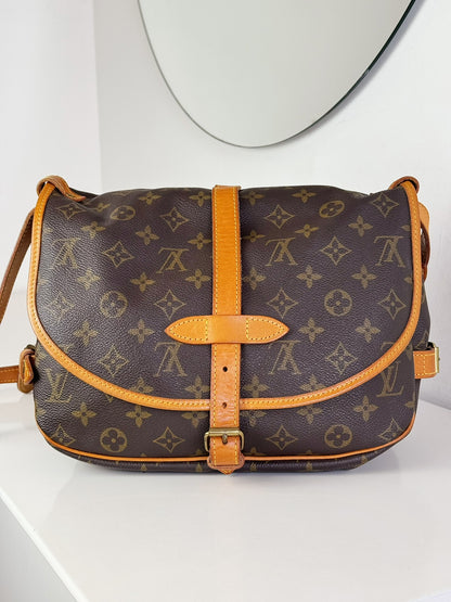 Louis Vuitton Vintage Saumur 30 Shoulder Crossbody Bag