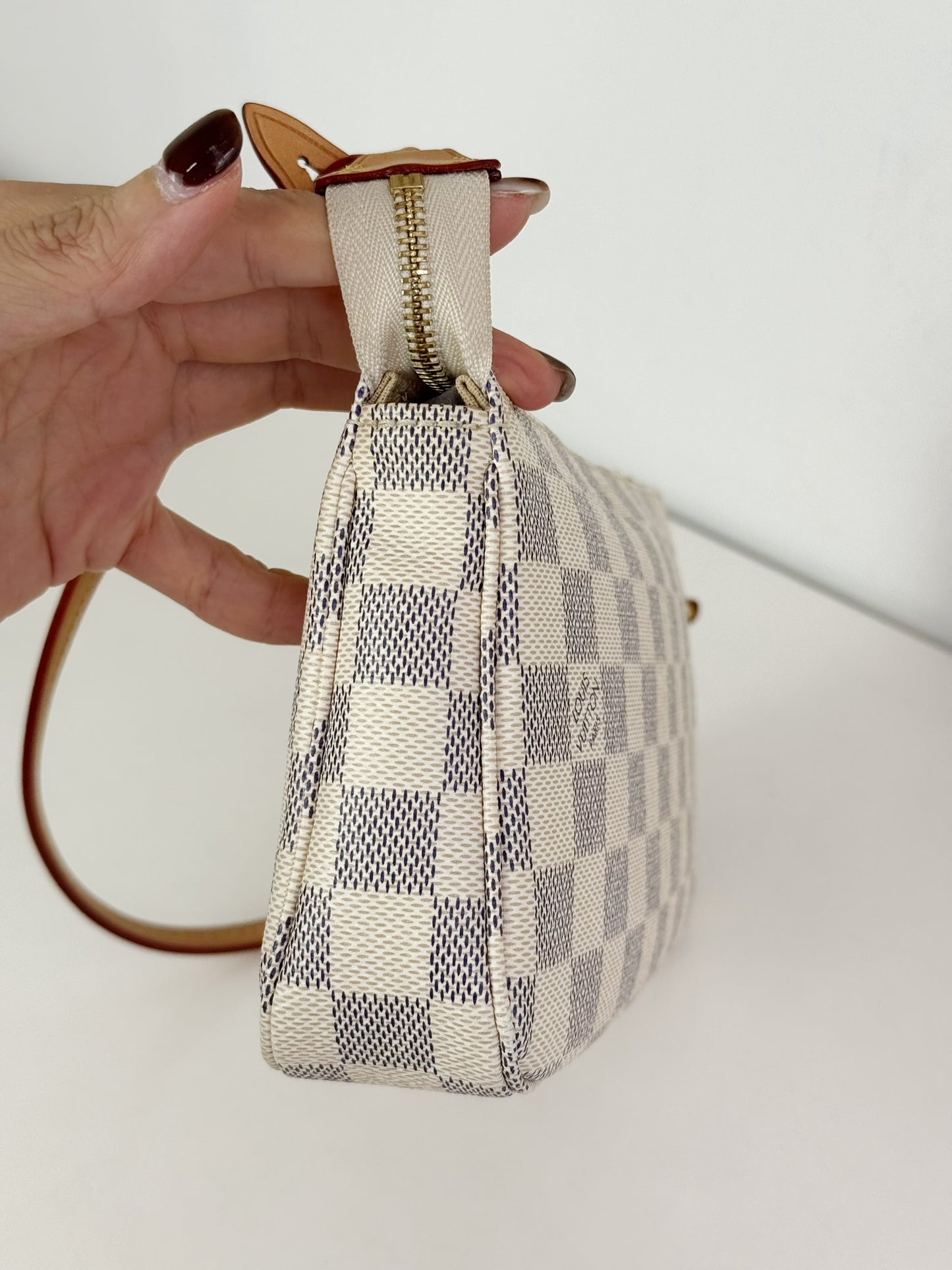 Louis Vuitton Azur Pochette Accessoires Shoulder Crossbody Bag RFID