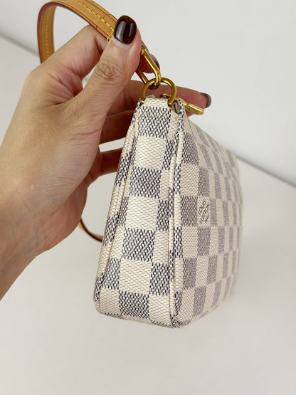 Louis Vuitton Azur Pochette Accessoires Shoulder Crossbody Bag RFID