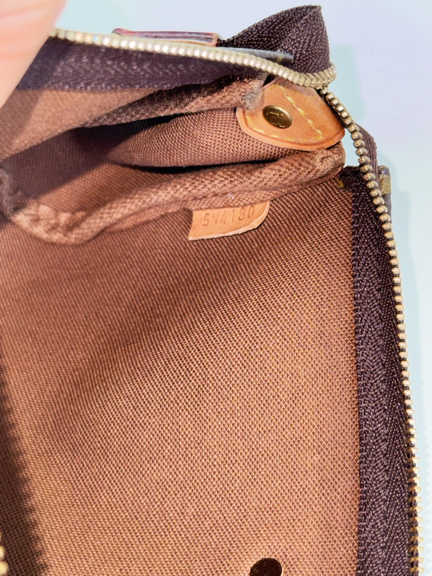 Louis Vuitton Vintage Eva Shoulder Crossbody Bag