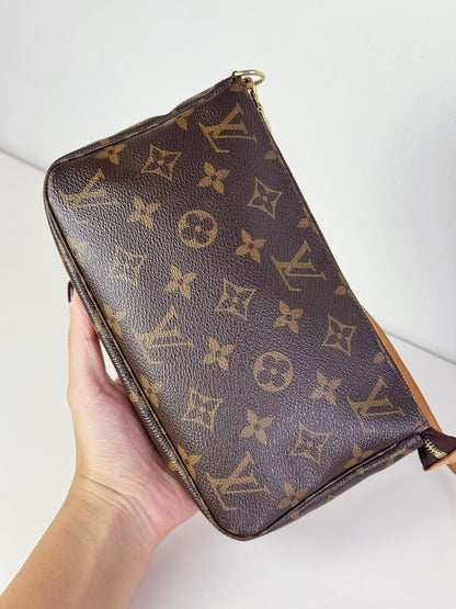Louis Vuitton Vintage Pochette Accessoires Shoulder Crossbody Bag