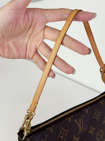 Louis Vuitton Vintage Pochette Accessoires Shoulder Crossbody Bag
