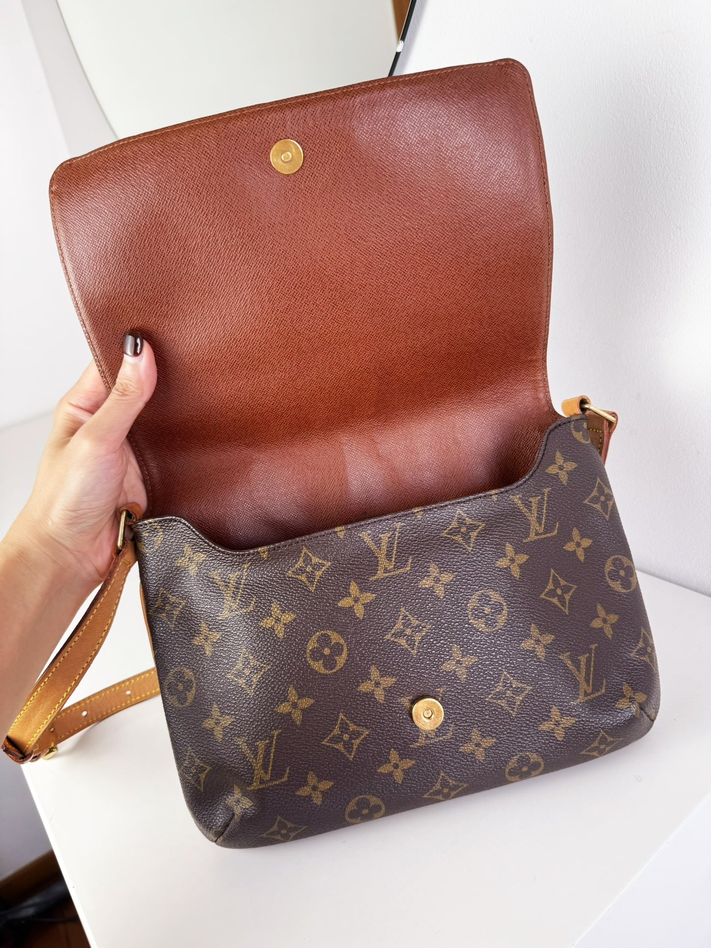 Louis Vuitton Musette Tango Shoulder Crossbody Bag