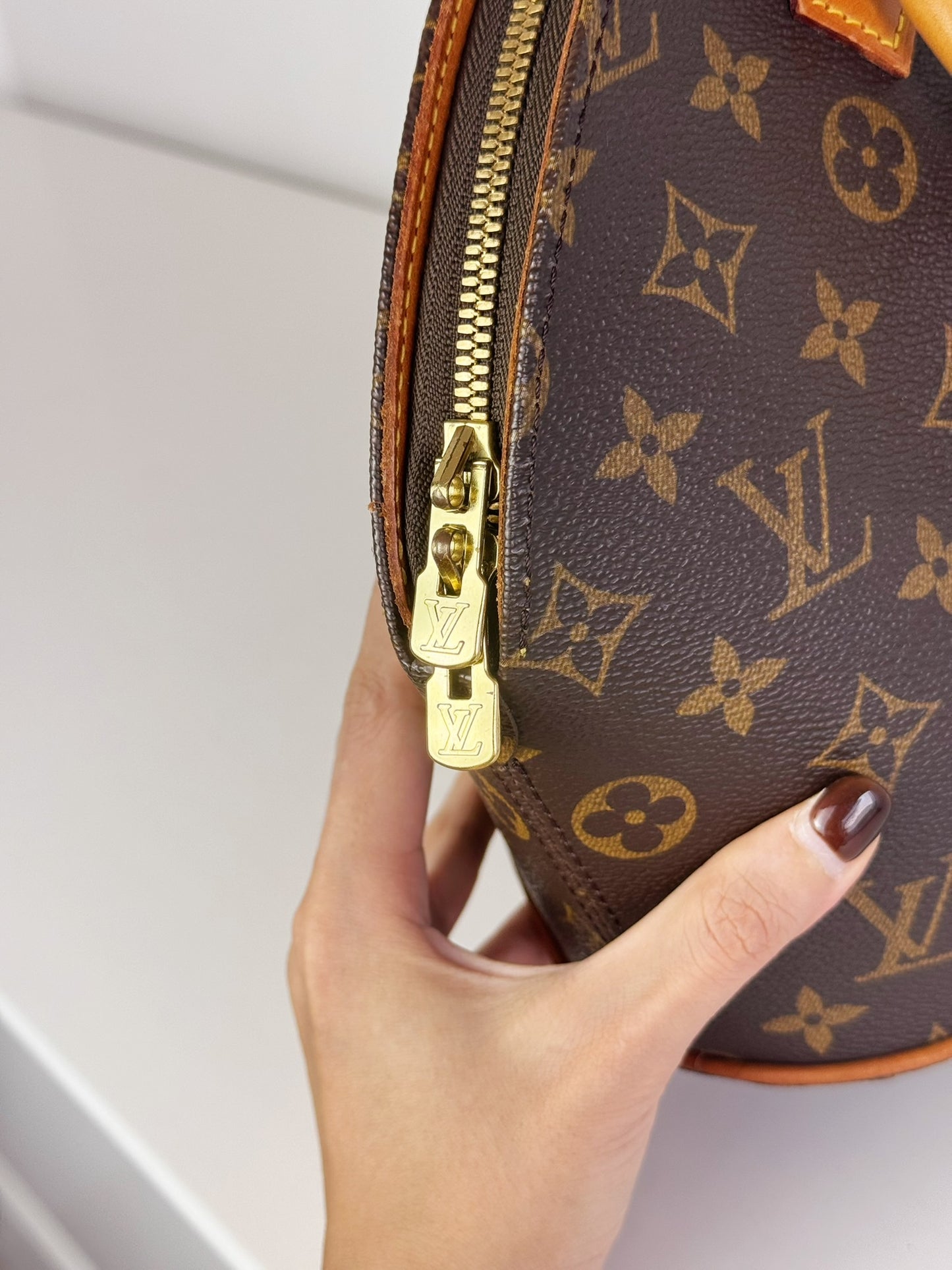 Louis Vuitton Vintage Ellipse Top Handle Crossbody Bag