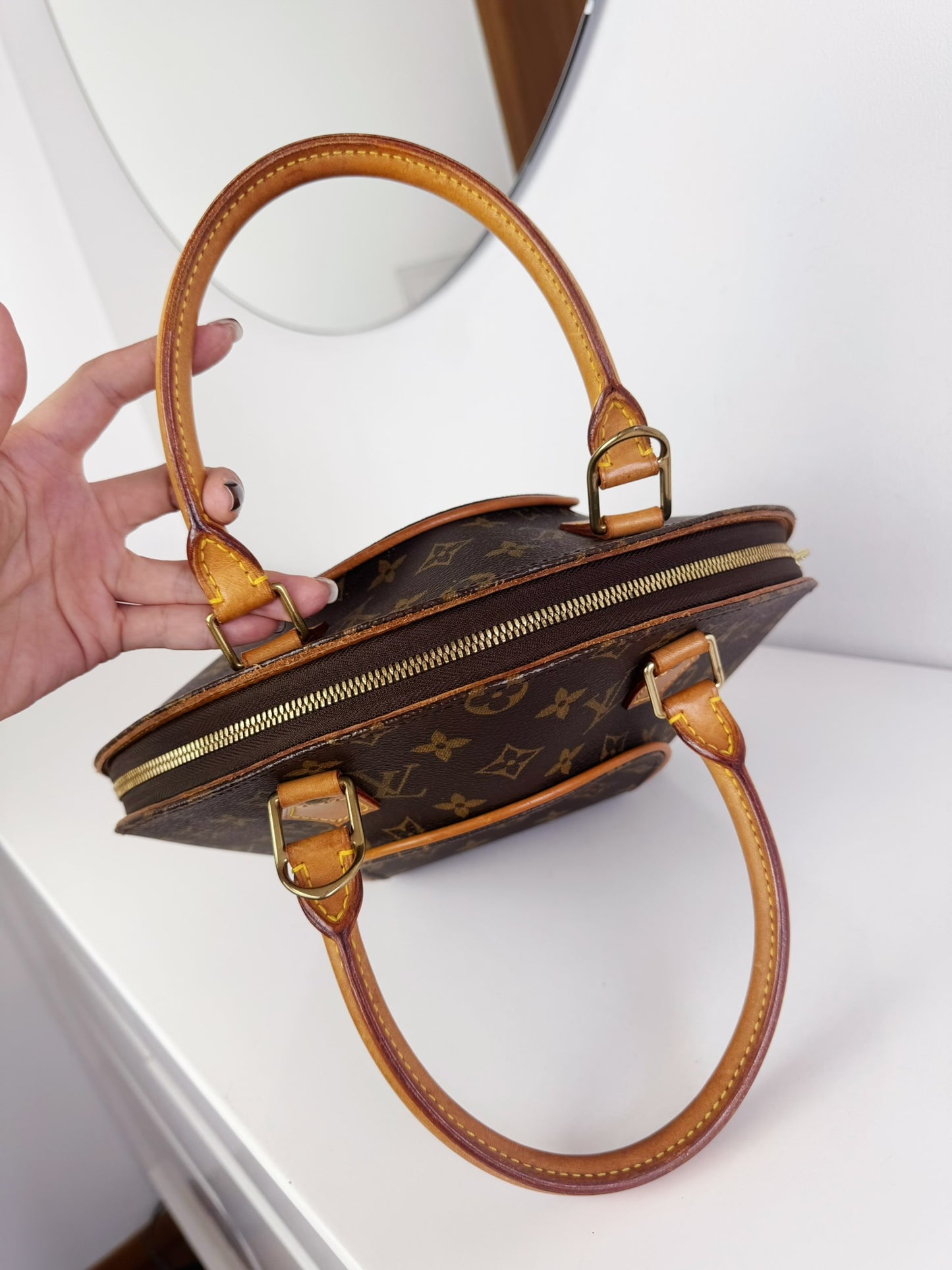 Louis Vuitton Vintage Ellipse Top Handle Crossbody Bag