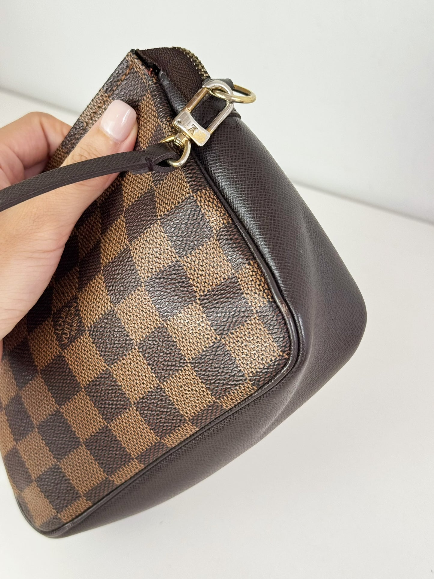 Louis Vuitton Vintage Damier Trousse Pochette Shoulder Crossbody Bag