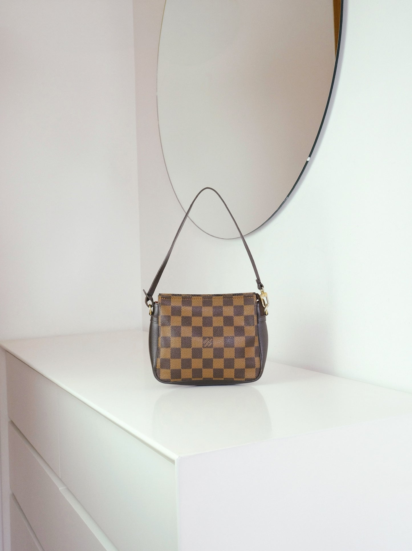 Louis Vuitton Vintage Damier Trousse Pochette Shoulder Crossbody Bag