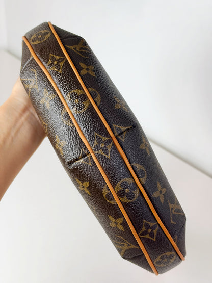 Louis Vuitton Vintage Croissant PM Shoulder Bag