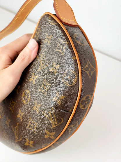 Louis Vuitton Vintage Croissant PM Shoulder Bag
