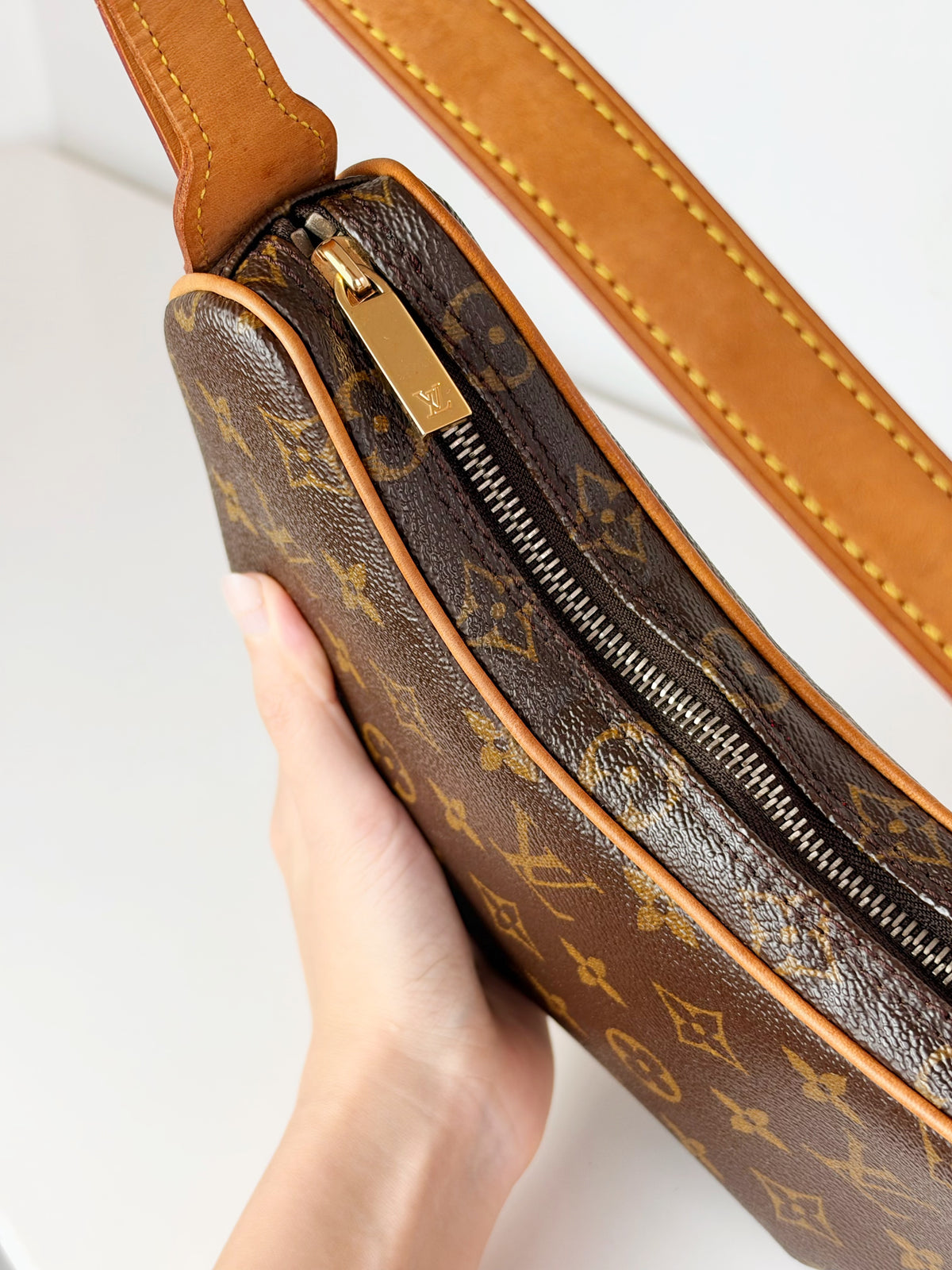 Louis Vuitton Vintage Croissant PM Shoulder Bag
