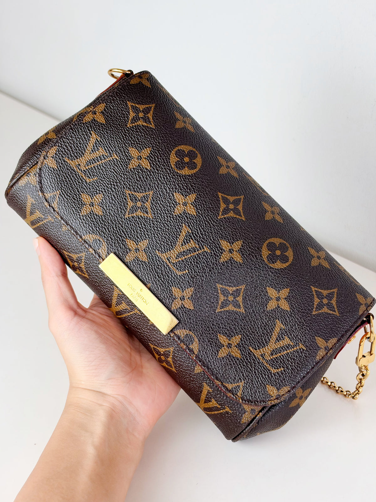 Louis Vuitton Vintage Favorite PM Shoulder Crossbody Bag