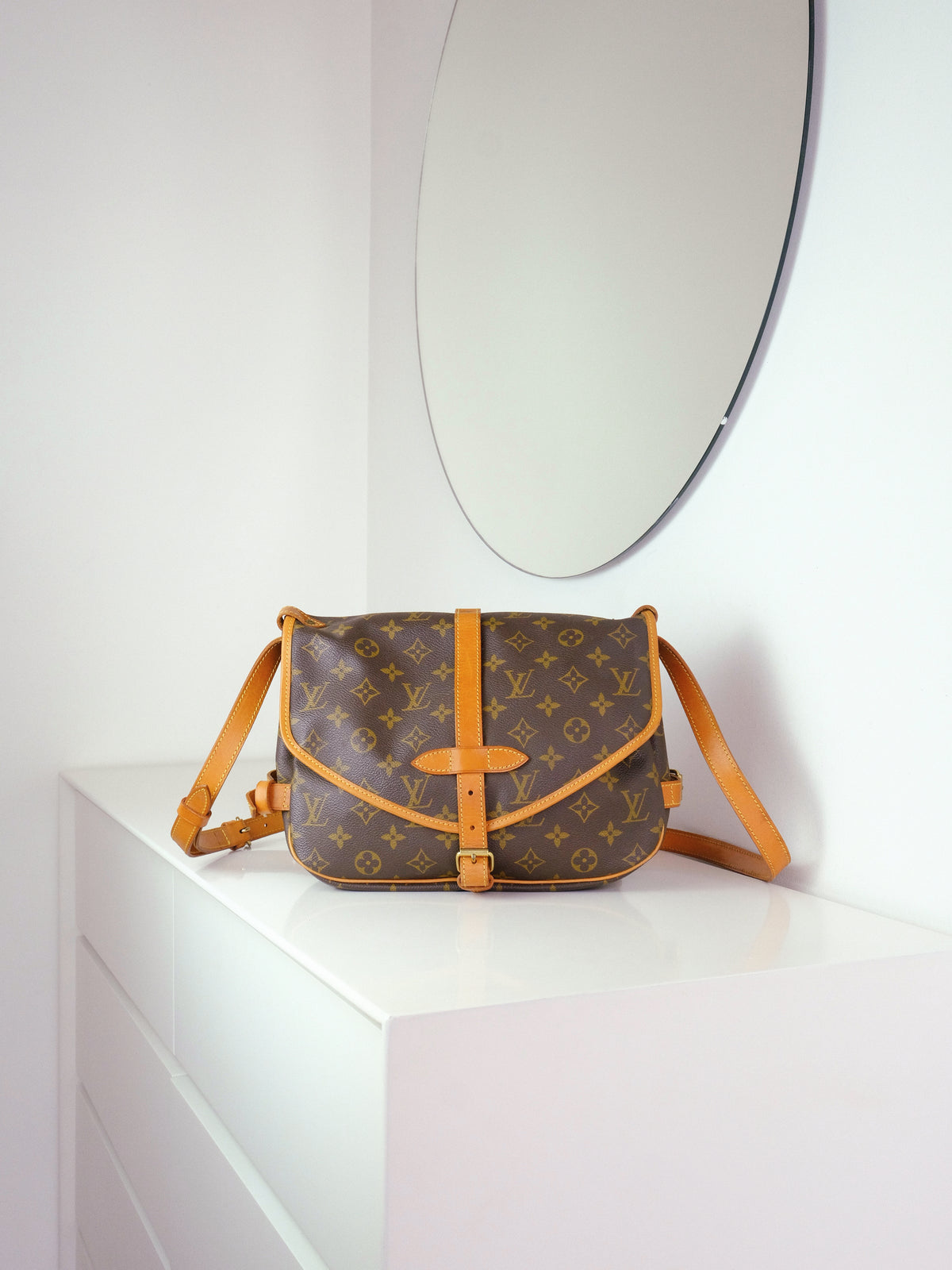 Louis Vuitton Vintage Saumur 30 Shoulder Crossbody Bag