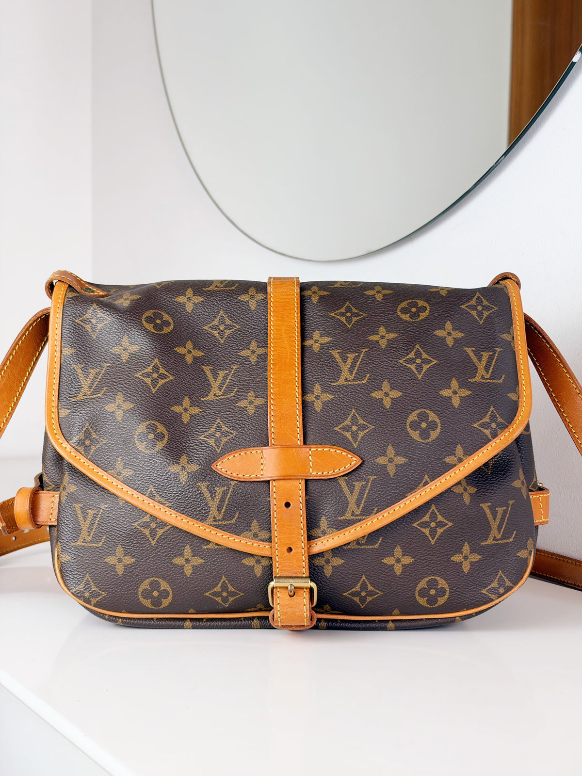 Louis Vuitton Vintage Saumur 30 Shoulder Crossbody Bag