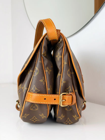 Louis Vuitton Vintage Saumur 30 Shoulder Crossbody Bag