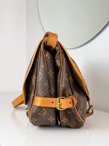 Louis Vuitton Vintage Saumur 30 Shoulder Crossbody Bag